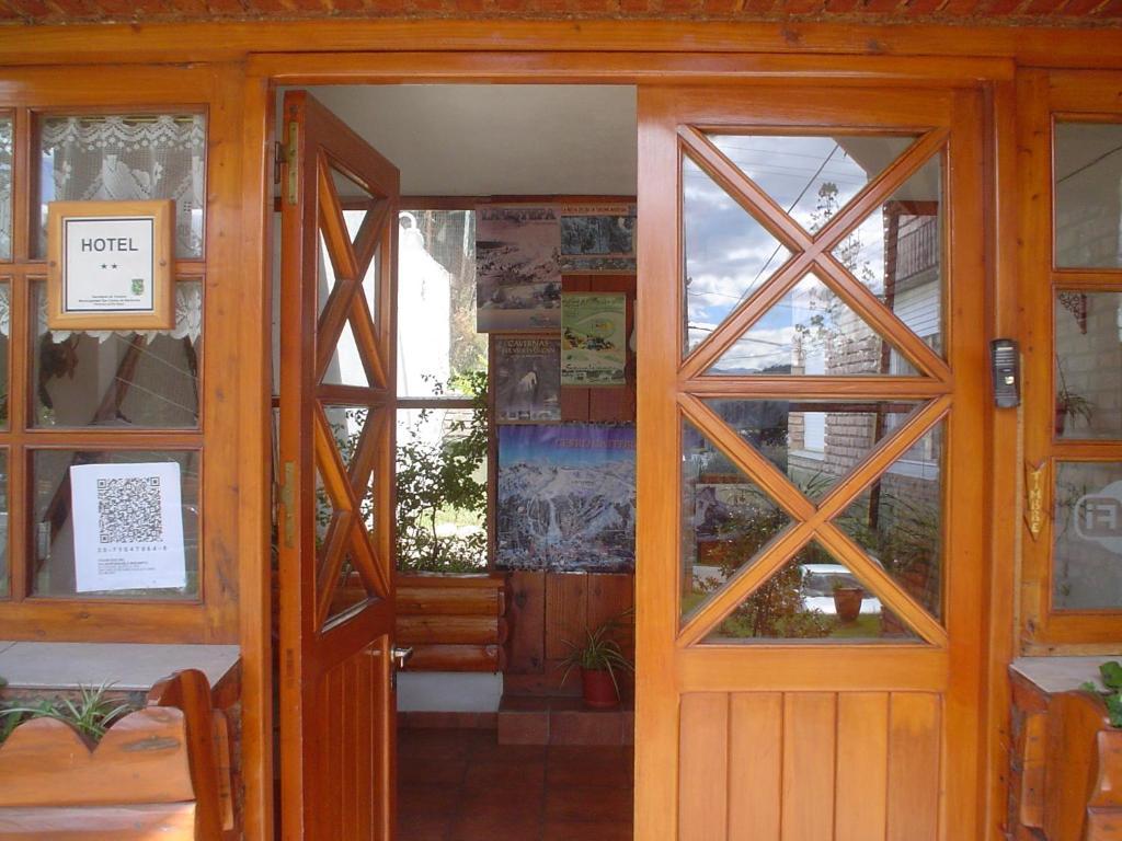 Hosteria Nuevo Pinar San Carlos de Bariloche Extérieur photo